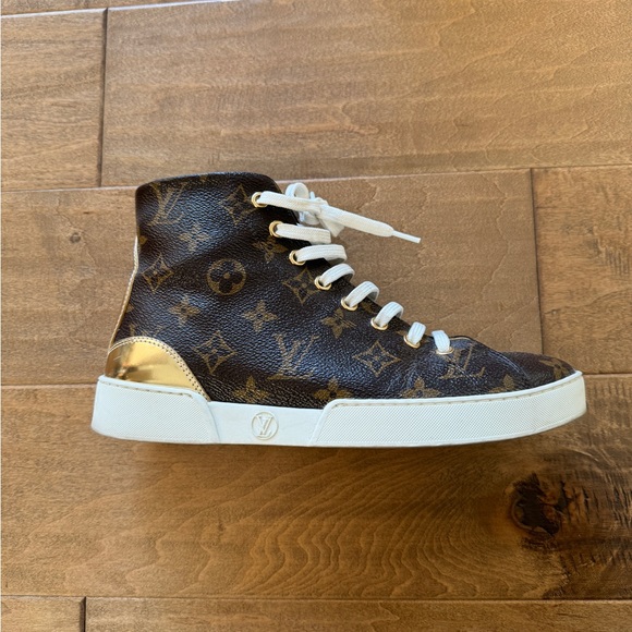 Louis Vuitton Monogram Trainers - Picture 1 of 5